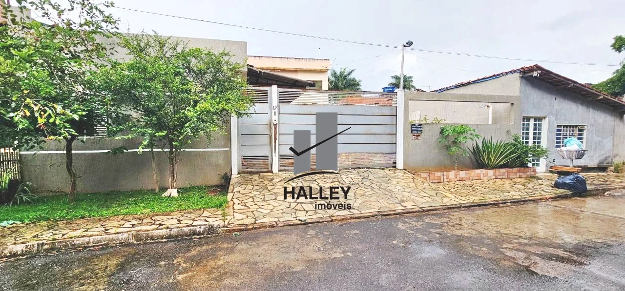 Casa Térrea com 3 Suítes + Edícula Completa | Escritura Pública | 400m² de Terreno