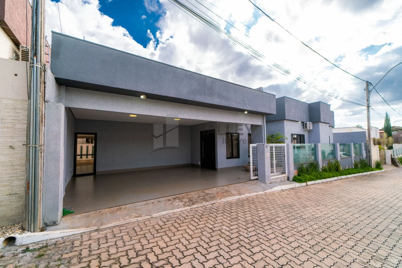 Venda de Casa 3 Quartos na Vivente Pires Brasília - DF